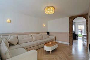 Living Room- click for photo gallery